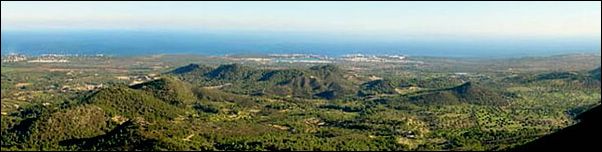 Blick vom Puig de Sant Salvador Richtung Portocolom - Foto FR 2001